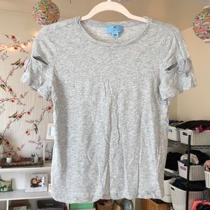 CeCe brand women’s t-shirt